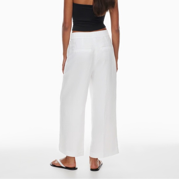 The Limitless Linen Cropped Pant - Picture 2 of 5
